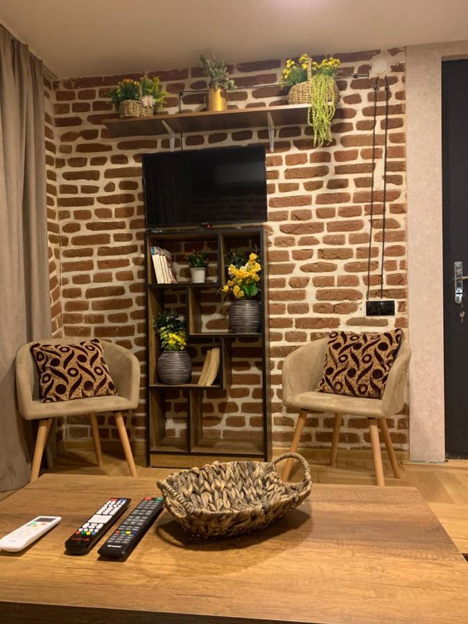 Ferienwohnung 12 Maksim Gorki Street Tbilisi Exterior foto