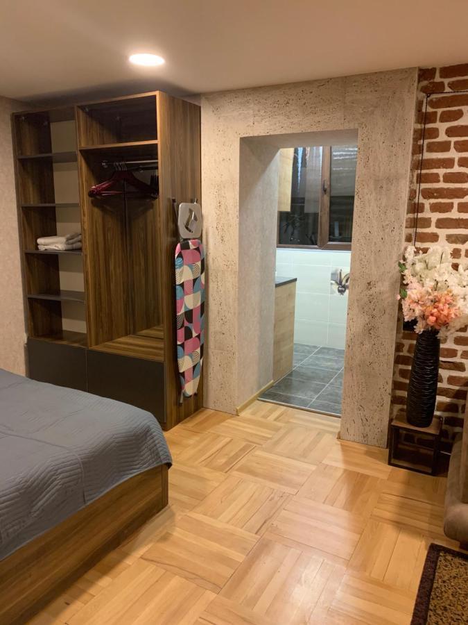 Ferienwohnung 12 Maksim Gorki Street Tbilisi Exterior foto